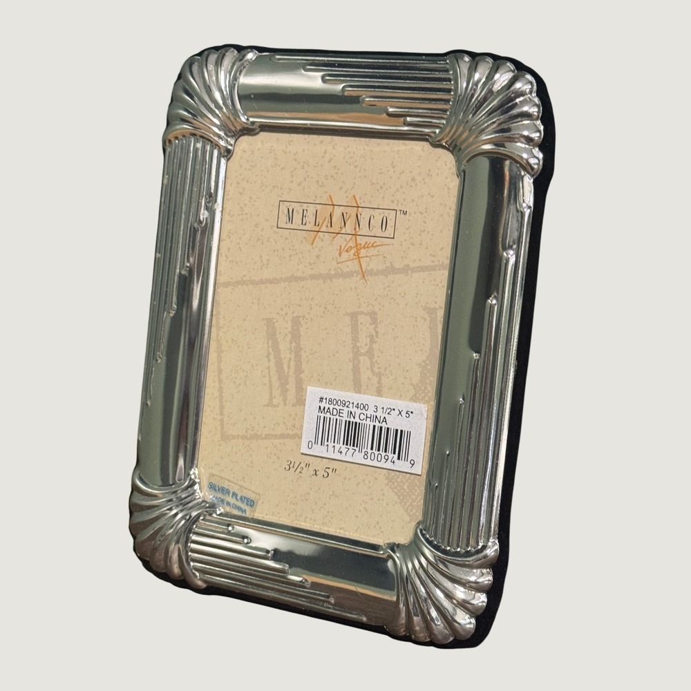 Vintage Silver Plate 3.5x5 Photo Picture Frame Seashell Fluted Design